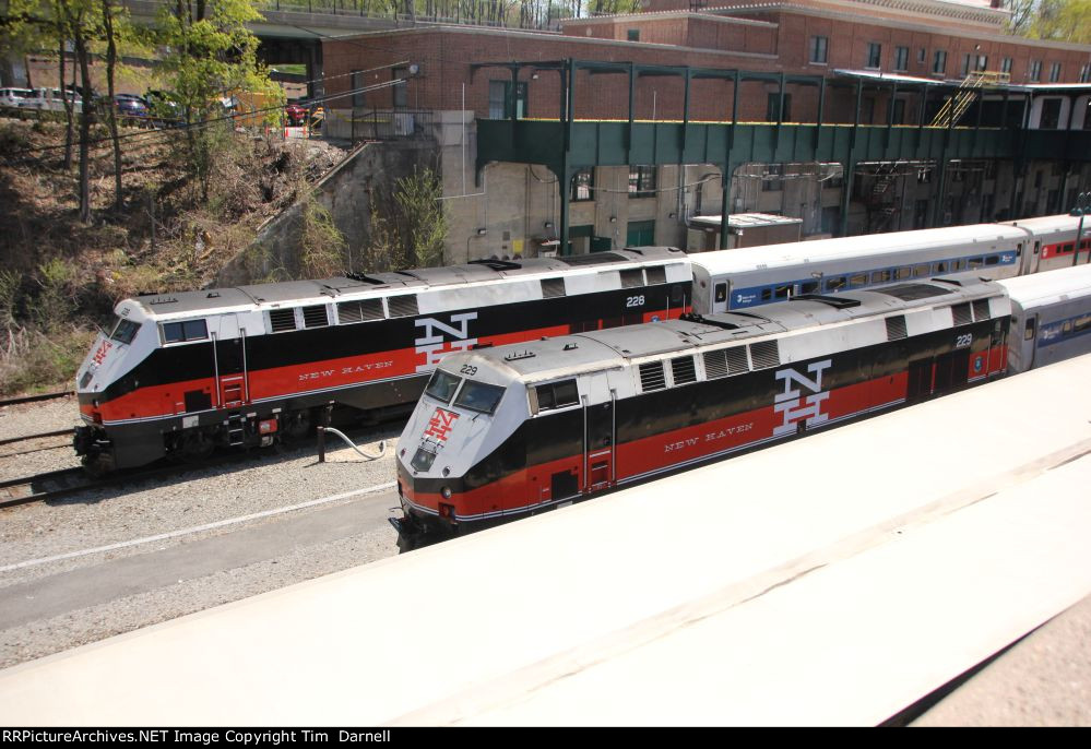 MNCR 228, 229 the NH twins.